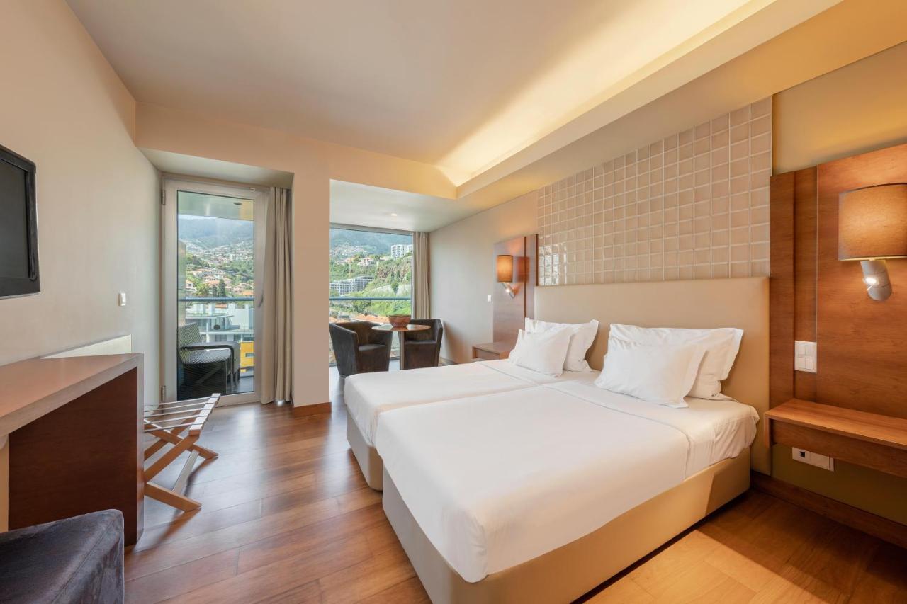 The Views Baia - Adults Only Otel Funchal Dış mekan fotoğraf