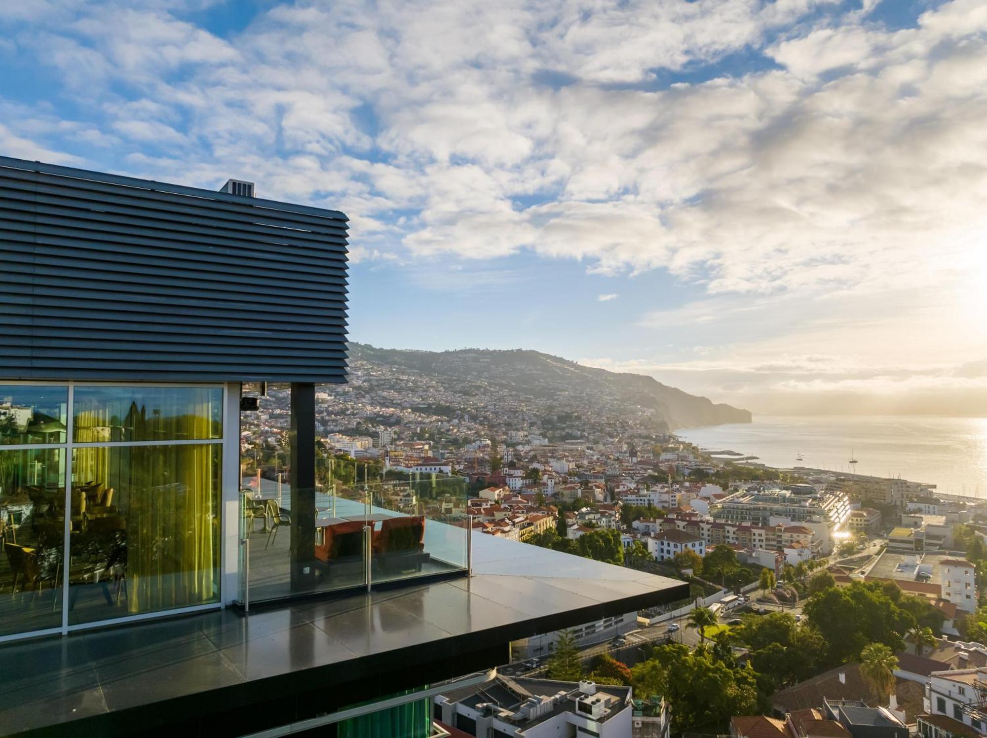 The Views Baia - Adults Only Otel Funchal Dış mekan fotoğraf